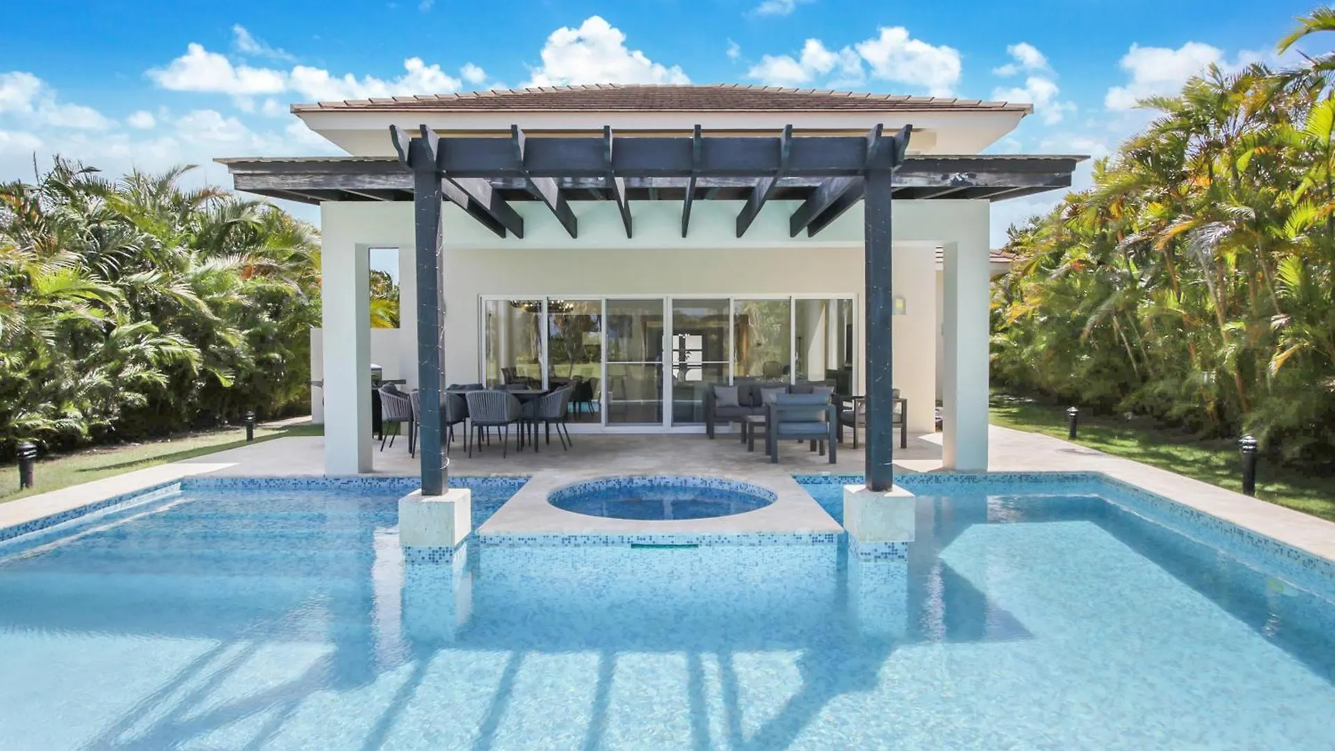 Stunning 3-Bedroom Villa With Pool, Jacuzzi And Maid Near Bavaro Beach Punta Cana