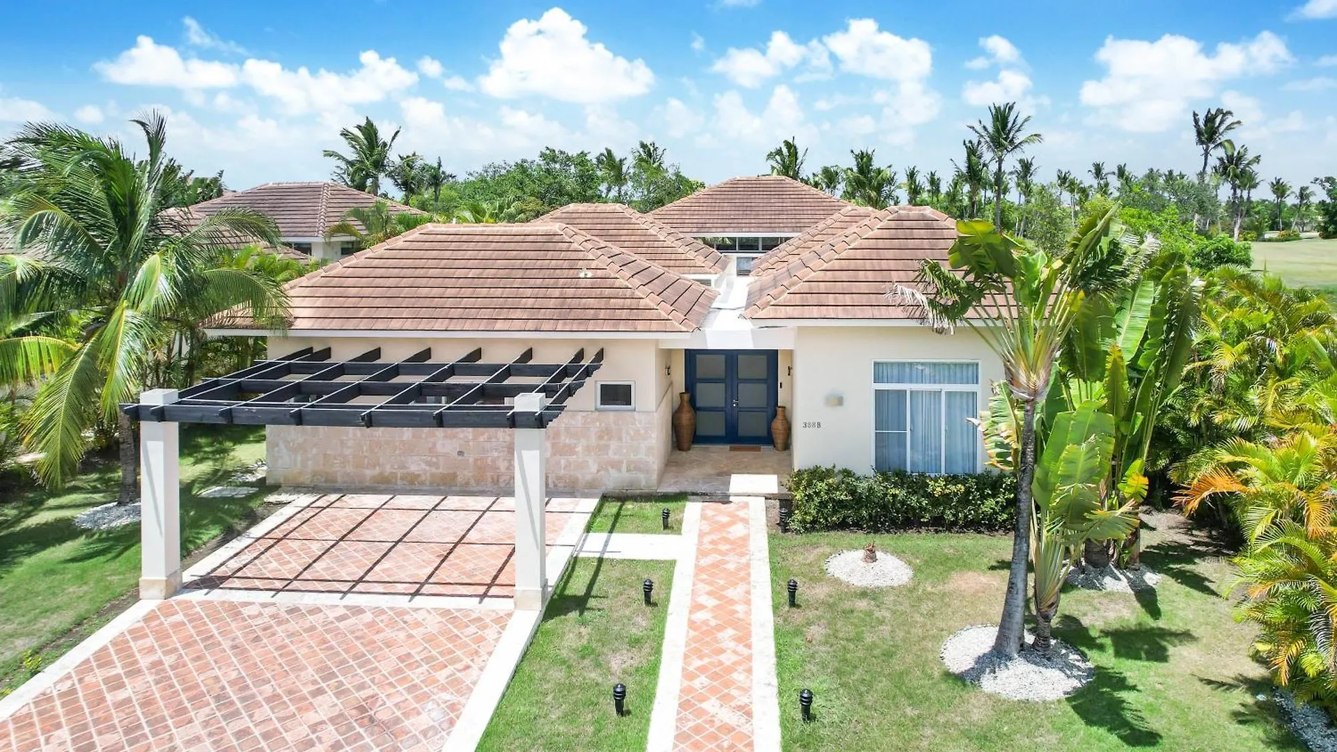 Stunning 3-Bedroom Villa With Pool, Jacuzzi And Maid Near Bavaro Beach Punta Cana