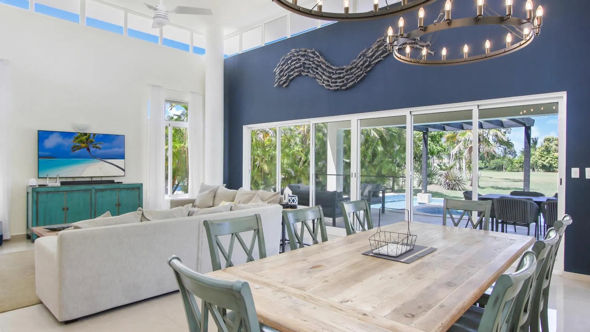 Stunning 3-Bedroom Villa With Pool, Jacuzzi And Maid Near Bavaro Beach Punta Cana