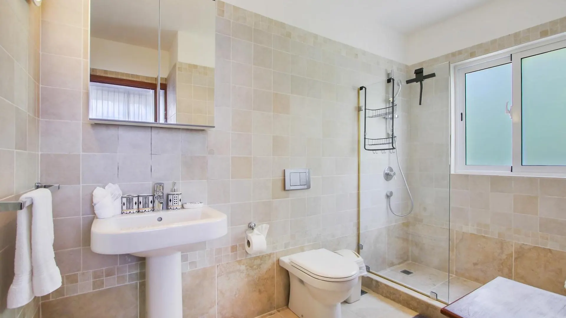Stunning 3-Bedroom Villa With Pool, Jacuzzi And Maid Near Bavaro Beach Punta Cana